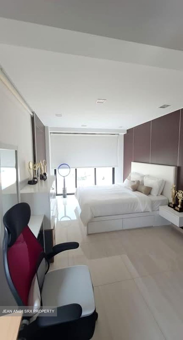 Jalan Anggerek (D13), Terrace #588737601